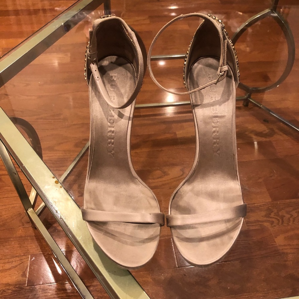 Burberry satin tan strappy sandals